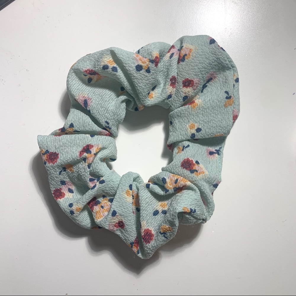 Flower Scrunchie